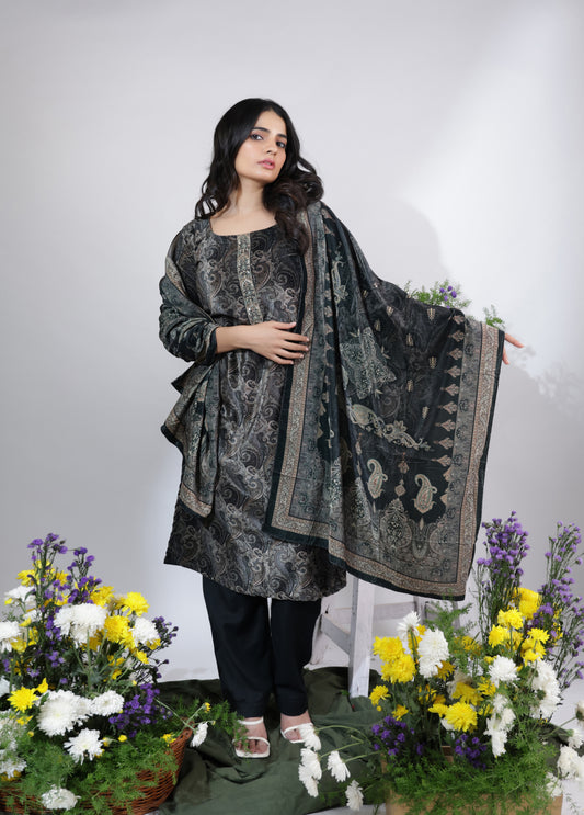 Pashmina Black Pure Velvet Kurta Set with Dupatta-Digital Print