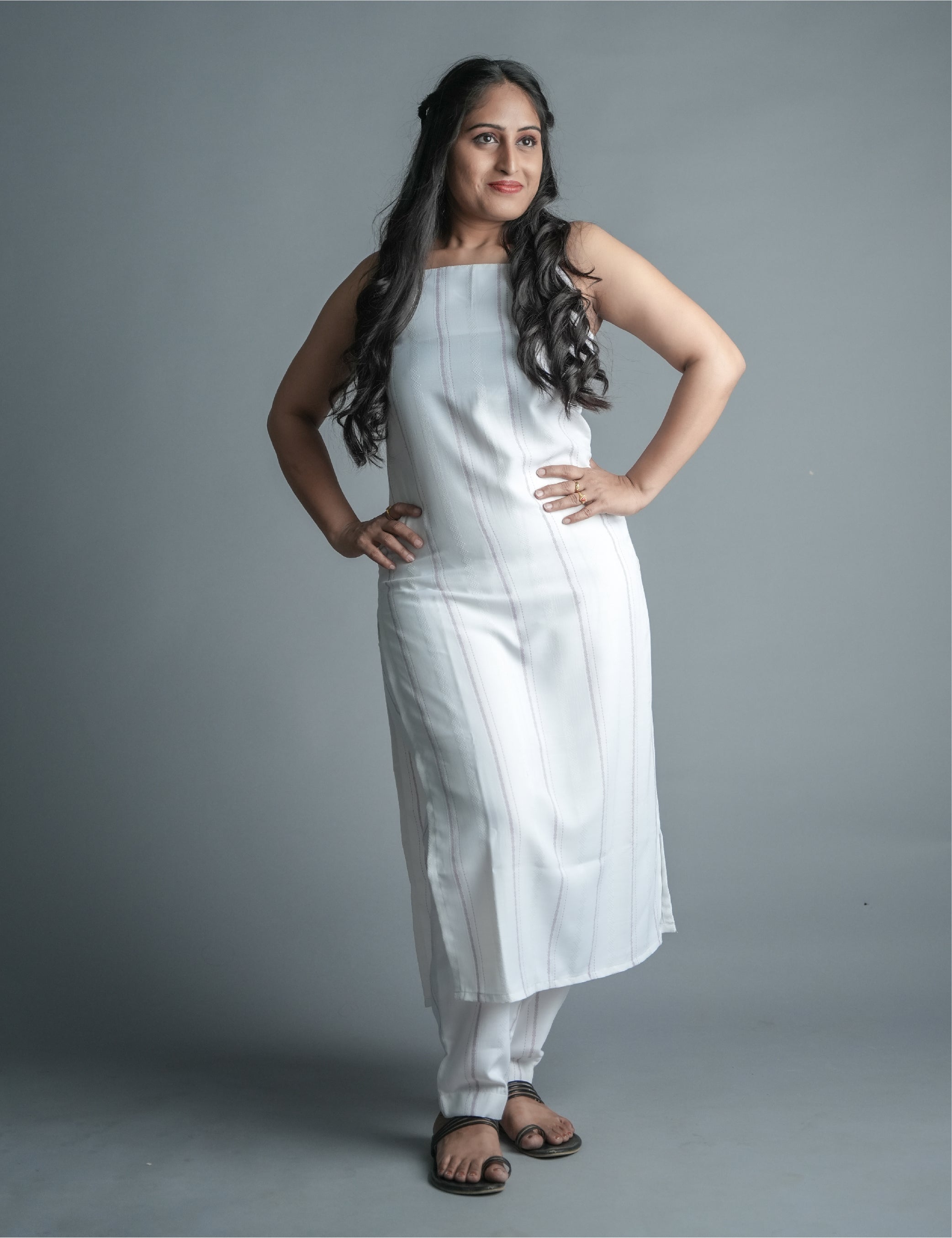 Women’s Kurta Set - White Sleeveless Straight Cut