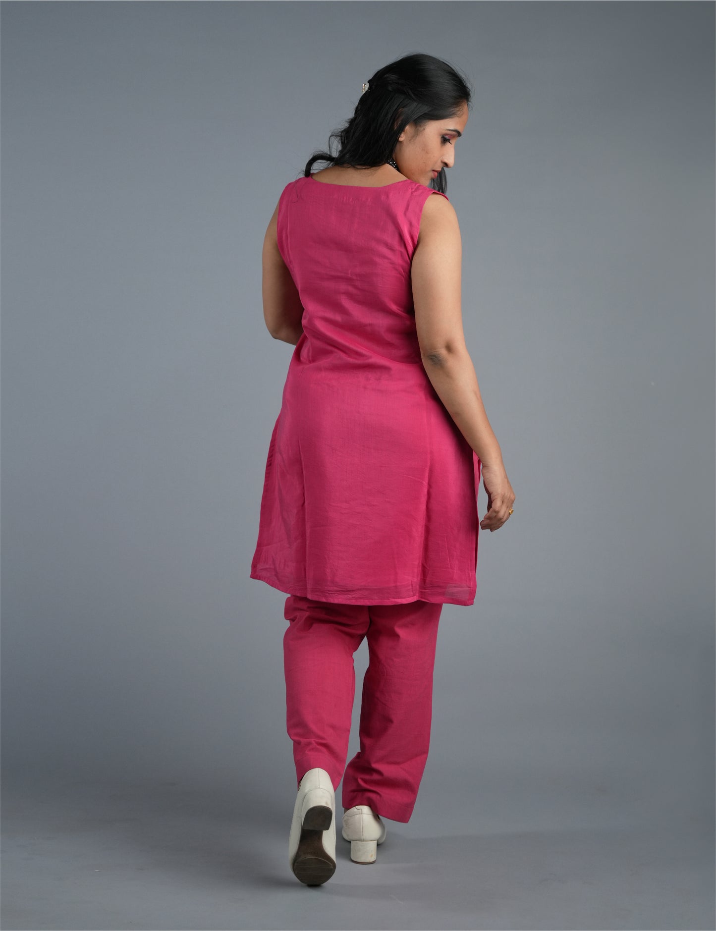 Women Pink V-Neck Kurta and Palazzo Set